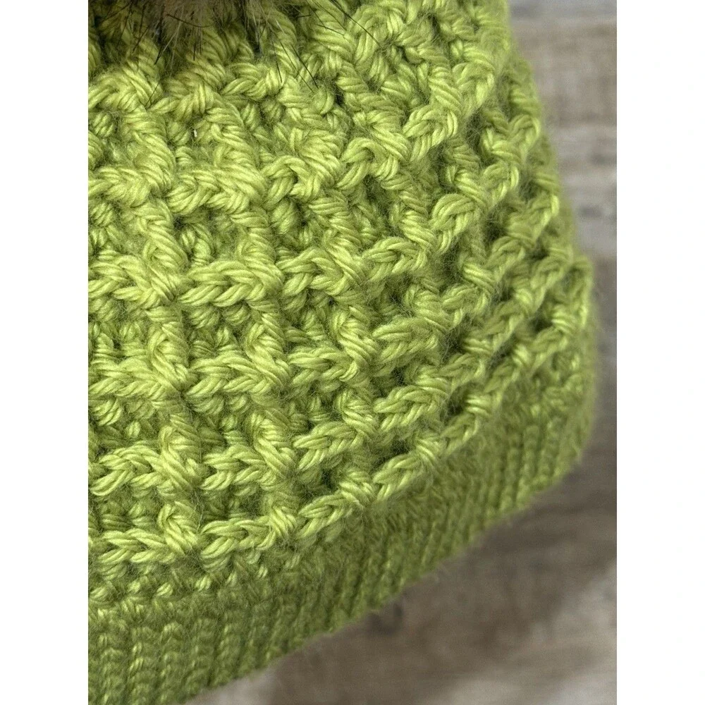 New Hand Crocheted Waffle Green Acrylic Faux Fur Pom Pom Beanie Hat Women